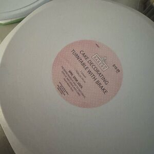White Cake Decorating Turntable